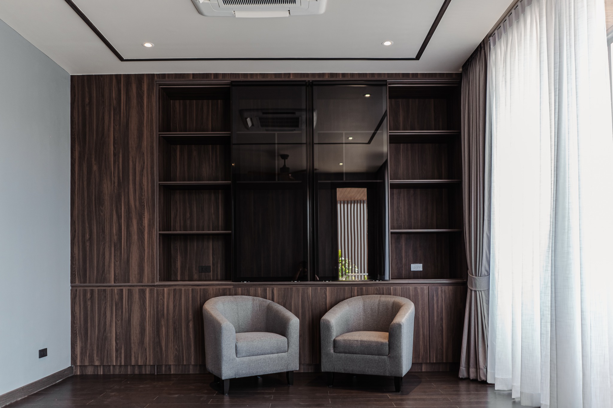 The Ozone Grand Residences 42